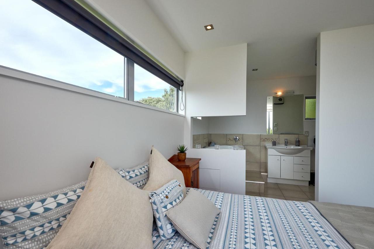 Villa Bellbird Scenic Retreat - Views Of Alps And Ocean Kaikoura Esterno foto